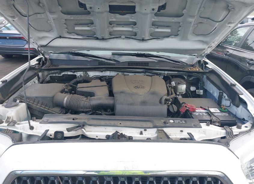 Photo 10 of 2019 Toyota Tacoma TRD SPORT (VIN 3TMAZ5CN8KM087127)