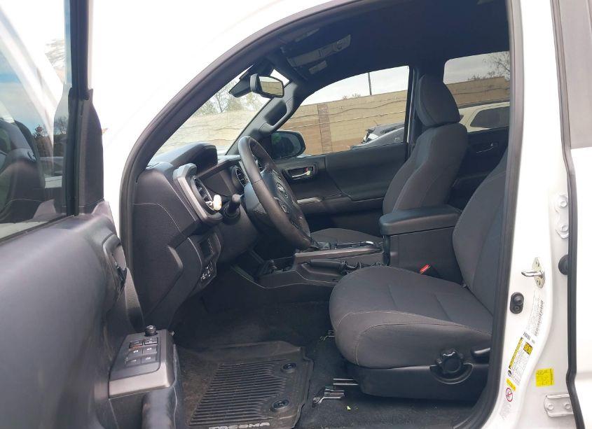 Photo 5 of 2019 Toyota Tacoma TRD SPORT (VIN 3TMAZ5CN8KM087127)