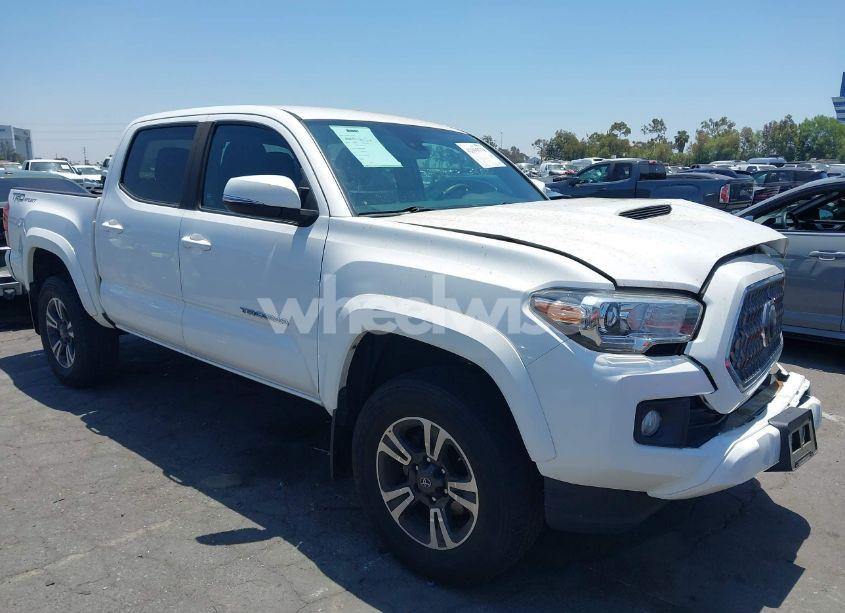 2019 Toyota Tacoma TRD SPORT (VIN 3TMAZ5CN8KM105691) main photo
