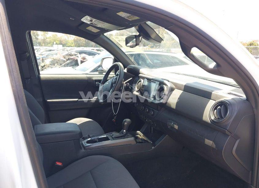 Photo 5 of 2019 Toyota Tacoma TRD SPORT (VIN 3TMAZ5CN8KM105691)