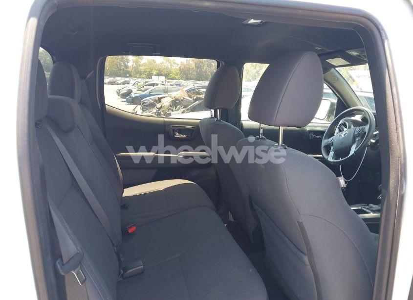 Photo 8 of 2019 Toyota Tacoma TRD SPORT (VIN 3TMAZ5CN8KM105691)