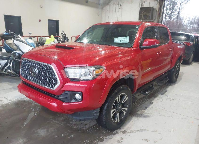 Photo 2 of 2019 Toyota Tacoma TRD SPORT (VIN 3TMAZ5CN8KM113662)