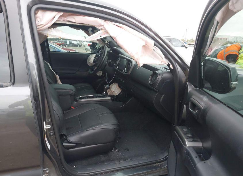 Photo 5 of 2020 Toyota Tacoma TRD SPORT (VIN 3TMAZ5CN8LM123741)