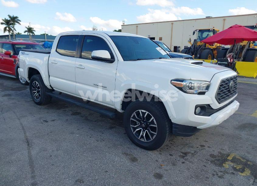 2020 Toyota Tacoma 2WD TRD SPORT (VIN 3TMAZ5CN8LM136408) main photo