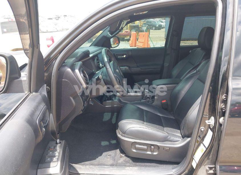 Photo 5 of 2020 Toyota Tacoma TRD SPORT (VIN 3TMAZ5CN8LM138501)