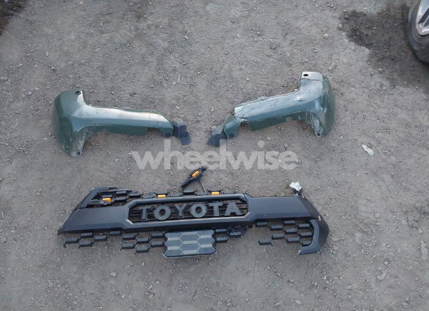Photo 12 of 2022 Toyota Tacoma TRD OFF ROAD (VIN 3TMAZ5CN8NM181142)