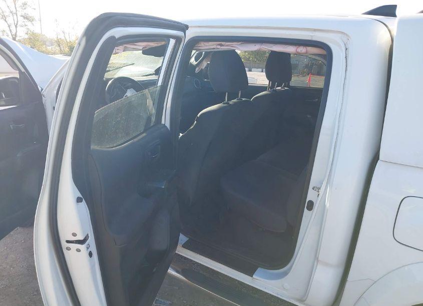 Photo 8 of 2016 Toyota Tacoma TRD SPORT (VIN 3TMAZ5CN9GM020334)