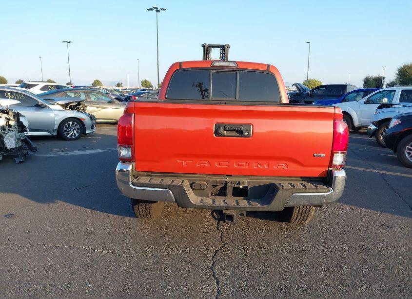 Photo 16 of 2016 Toyota Tacoma TRD OFF ROAD (VIN 3TMAZ5CN9GM022150)