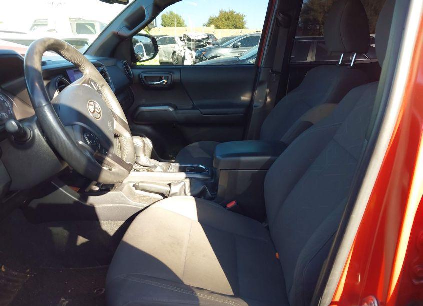 Photo 5 of 2016 Toyota Tacoma TRD OFF ROAD (VIN 3TMAZ5CN9GM022150)