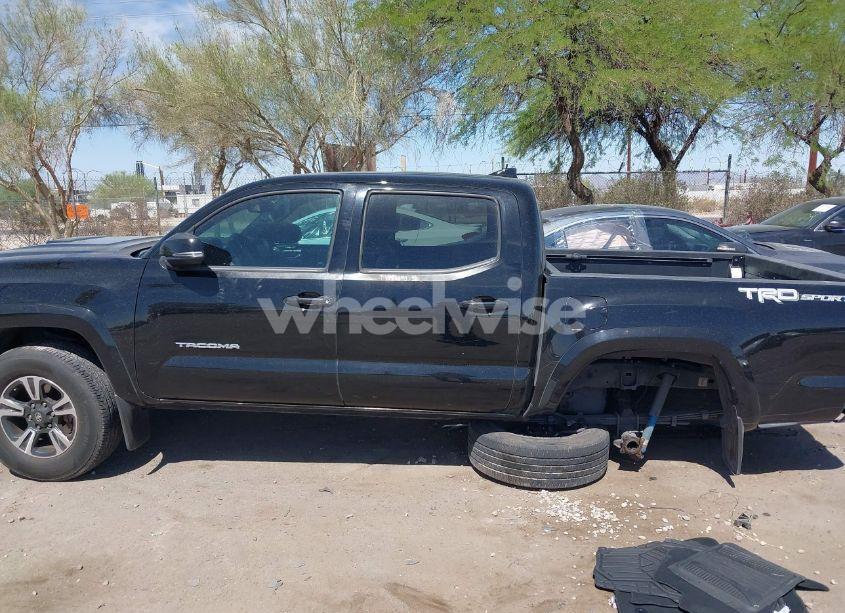 Photo 14 of 2017 Toyota Tacoma TRD SPORT (VIN 3TMAZ5CN9HM027799)