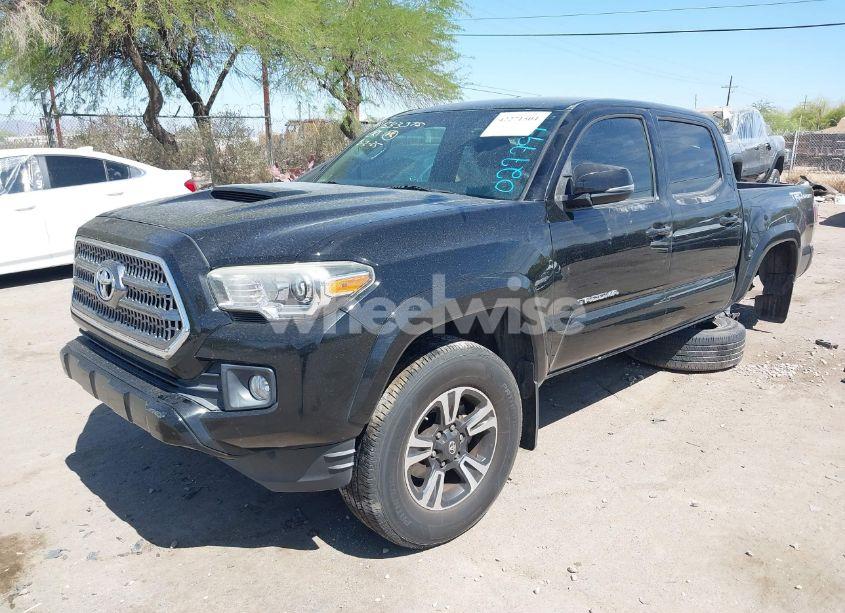 Photo 2 of 2017 Toyota Tacoma TRD SPORT (VIN 3TMAZ5CN9HM027799)