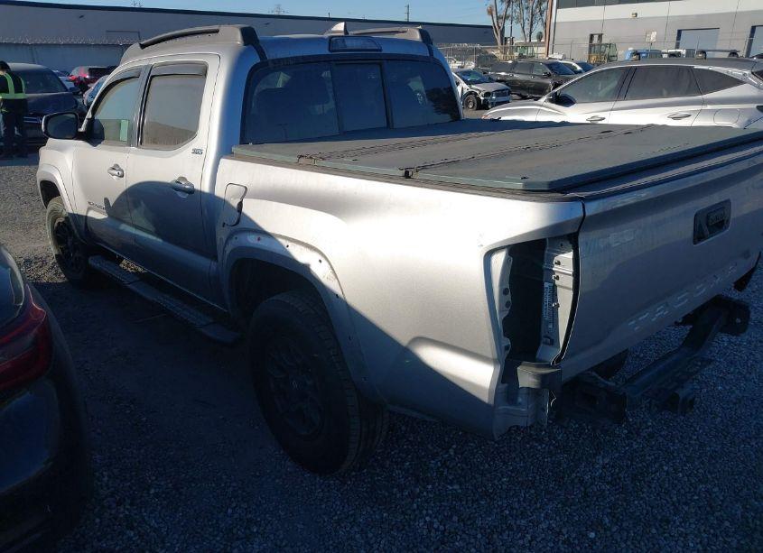 Photo 3 of 2017 Toyota Tacoma SR5 V6 (VIN 3TMAZ5CN9HM052251)