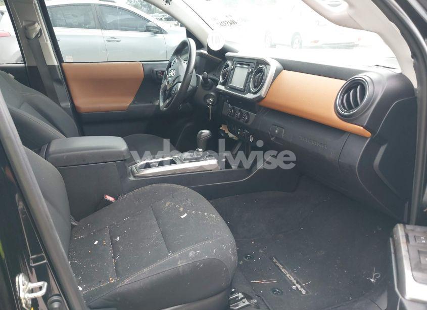 Photo 5 of 2019 Toyota Tacoma SR5 V6 (VIN 3TMAZ5CN9KM088173)
