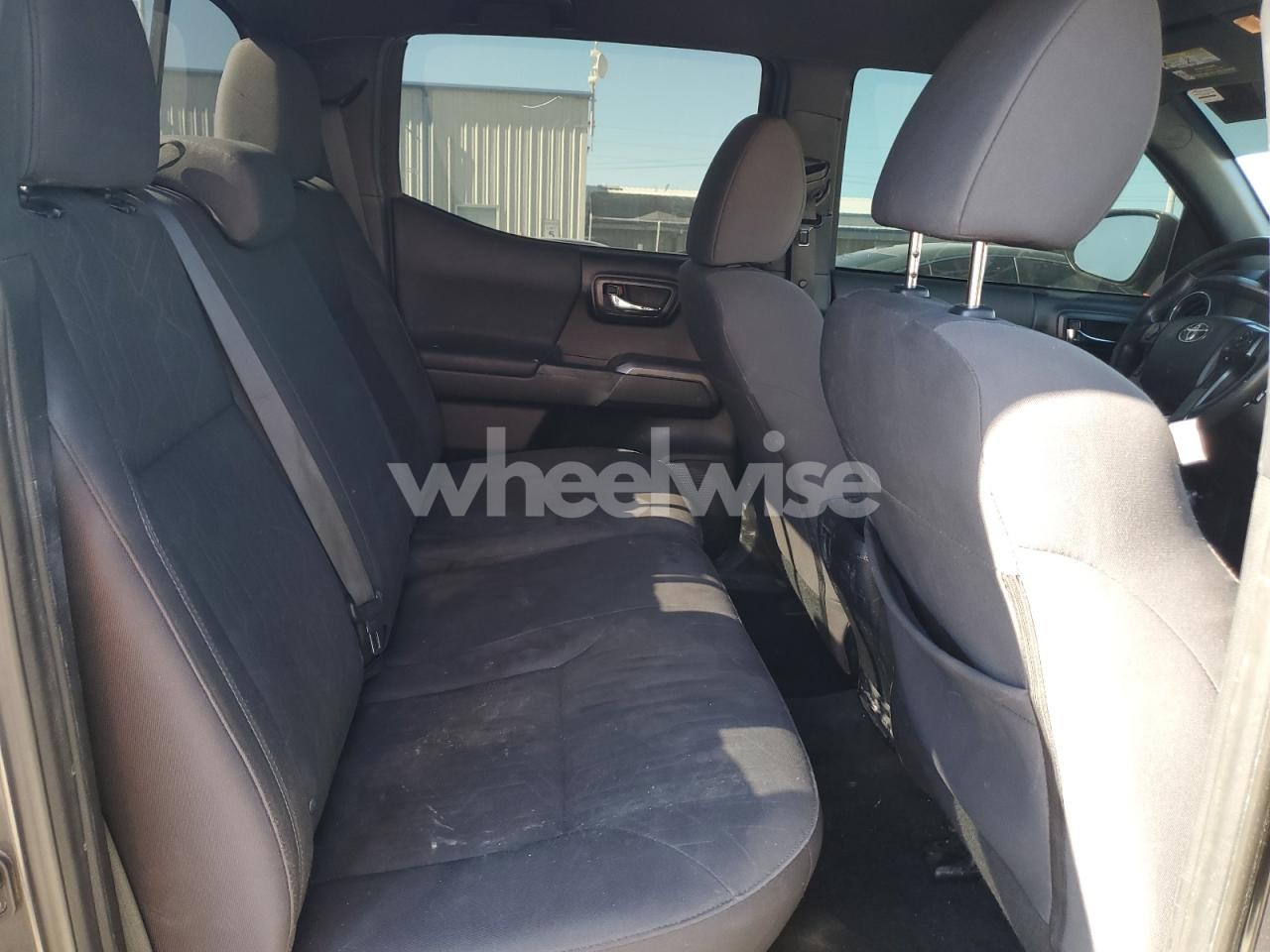 Photo 10 of 2019 TOYOTA TACOMA DOUBLE CAB (VIN 3TMAZ5CN9KM093678)