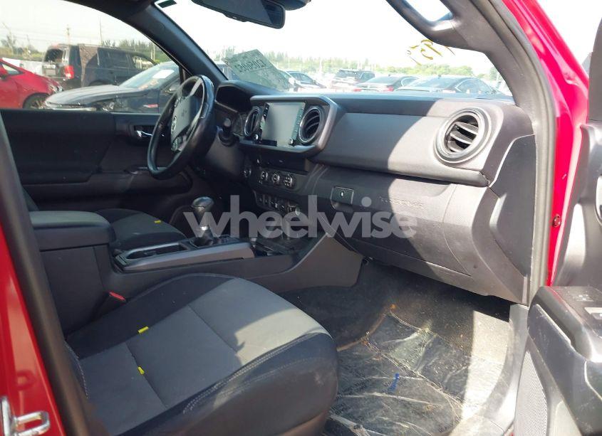 Photo 5 of 2020 Toyota Tacoma (VIN 3TMAZ5CN9LM120752)