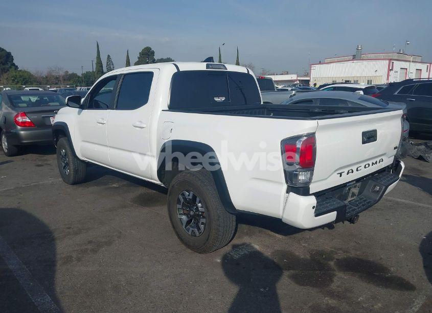 Photo 3 of 2021 Toyota Tacoma TRD OFF-ROAD (VIN 3TMAZ5CN9MM142221)