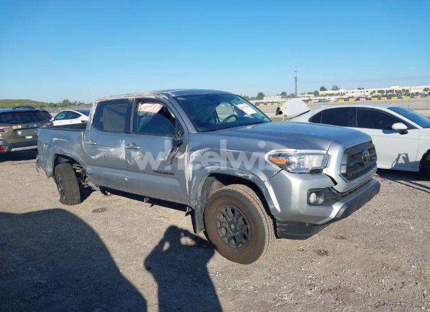 2022 Toyota Tacoma SR5 V6 (VIN 3TMAZ5CN9NM161076) main photo