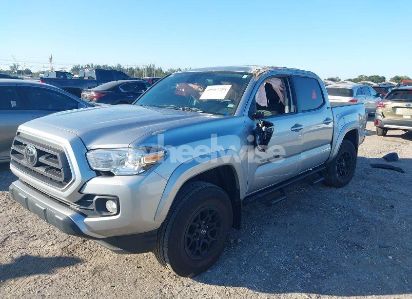 Photo 2 of 2022 Toyota Tacoma SR5 V6 (VIN 3TMAZ5CN9NM161076)