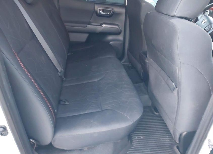 Photo 8 of 2016 Toyota Tacoma TRD OFF ROAD (VIN 3TMAZ5CNXGM002876)