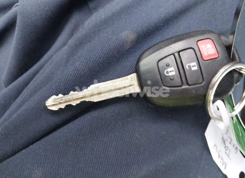 Photo 11 of 2018 Toyota Tacoma SR5 V6 (VIN 3TMAZ5CNXJM069212)