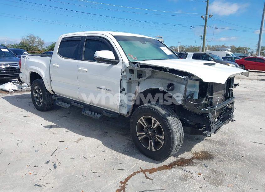 2018 Toyota Tacoma TRD SPORT (VIN 3TMAZ5CNXJM074085) main photo
