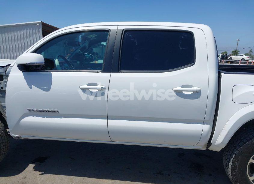 Photo 15 of 2019 Toyota Tacoma TRD SPORT (VIN 3TMAZ5CNXKM079661)