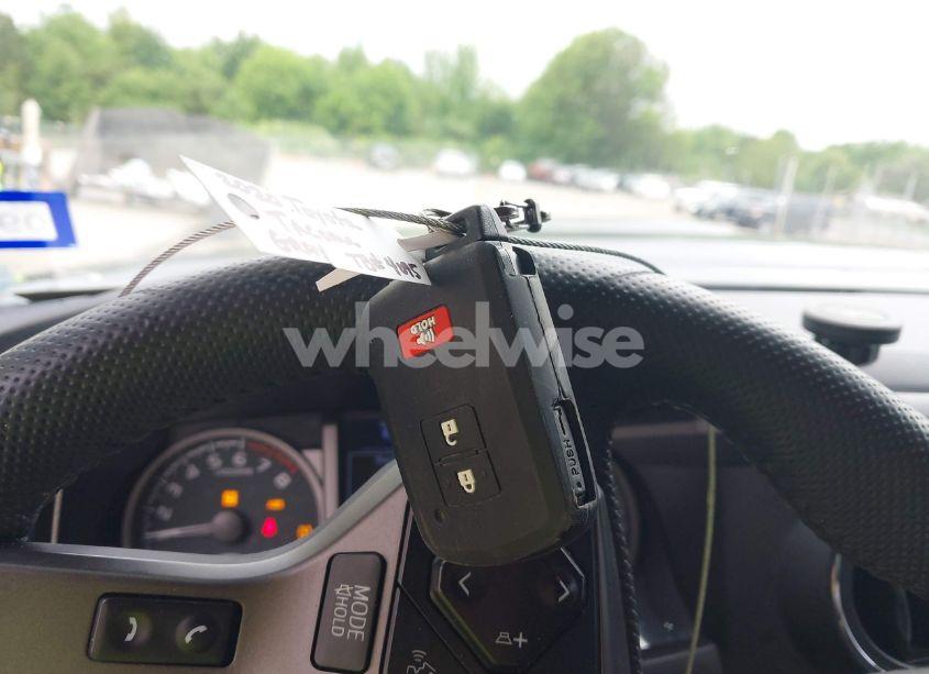 Photo 11 of 2020 Toyota Tacoma TRD SPORT (VIN 3TMAZ5CNXLM125720)