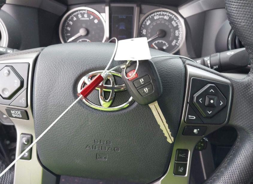 Photo 11 of 2020 Toyota Tacoma SR5 V6 (VIN 3TMAZ5CNXLM127578)