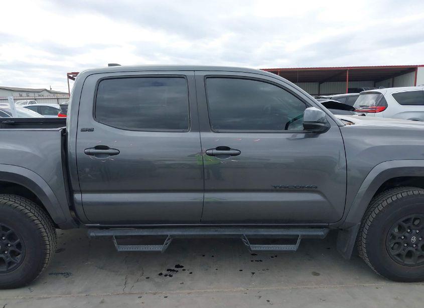 Photo 14 of 2020 Toyota Tacoma SR5 V6 (VIN 3TMAZ5CNXLM127578)