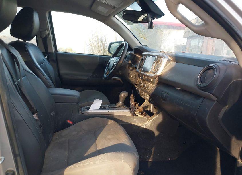 Photo 5 of 2022 Toyota Tacoma SR5 V6 (VIN 3TMAZ5CNXNM168344)