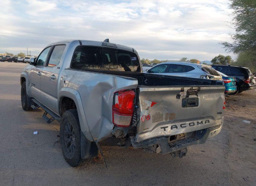 Photo 6 of 2022 Toyota Tacoma SR5 V6 (VIN 3TMAZ5CNXNM168344)