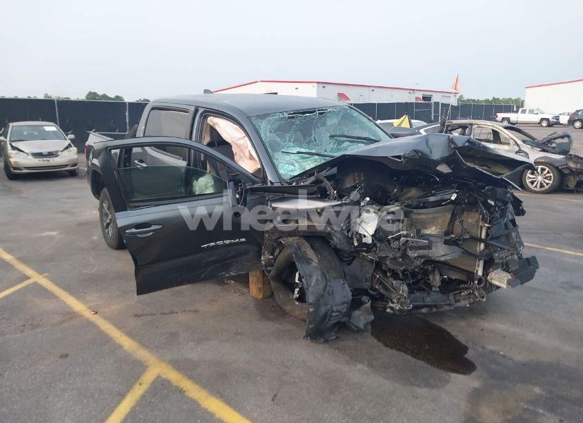 2023 Toyota Tacoma SR5 V6 (VIN 3TMAZ5CNXPM203547) main photo