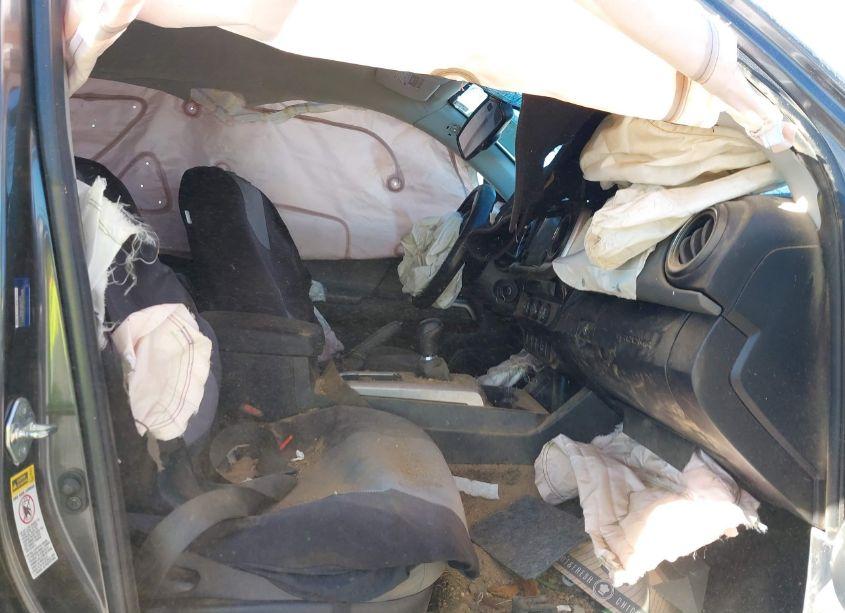 Photo 5 of 2017 Toyota Tacoma SR5 (VIN 3TMBZ5DN1HM006836)