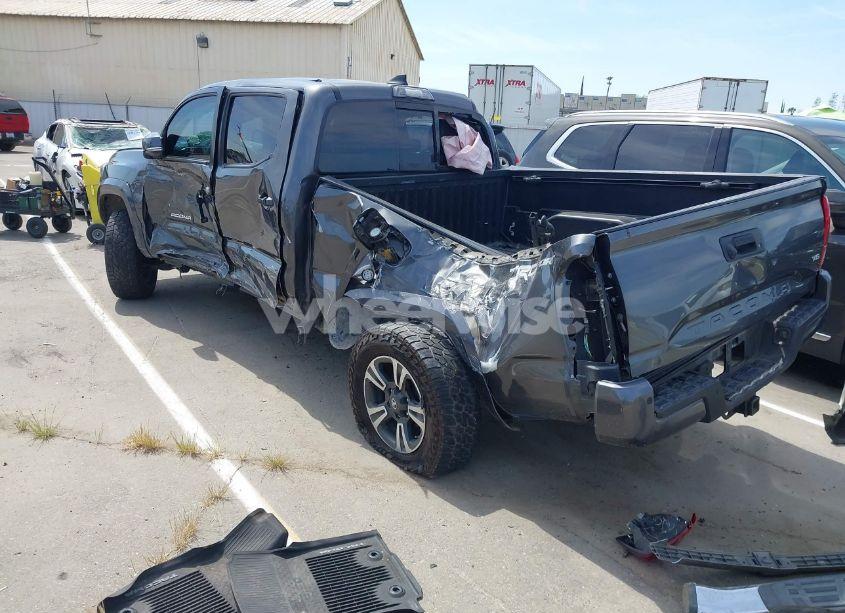 Photo 3 of 2019 Toyota Tacoma TRD SPORT (VIN 3TMBZ5DN3KM021829)