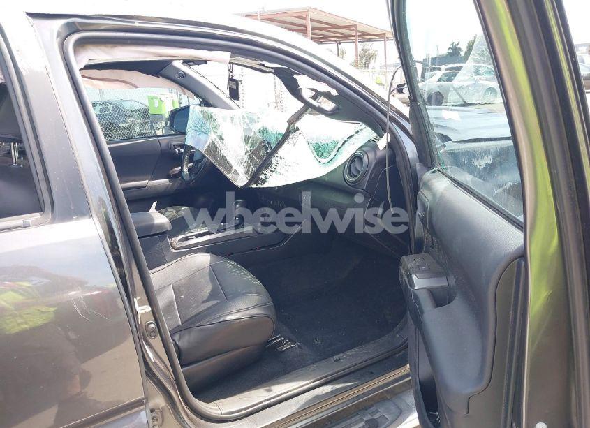 Photo 5 of 2019 Toyota Tacoma TRD SPORT (VIN 3TMBZ5DN3KM021829)