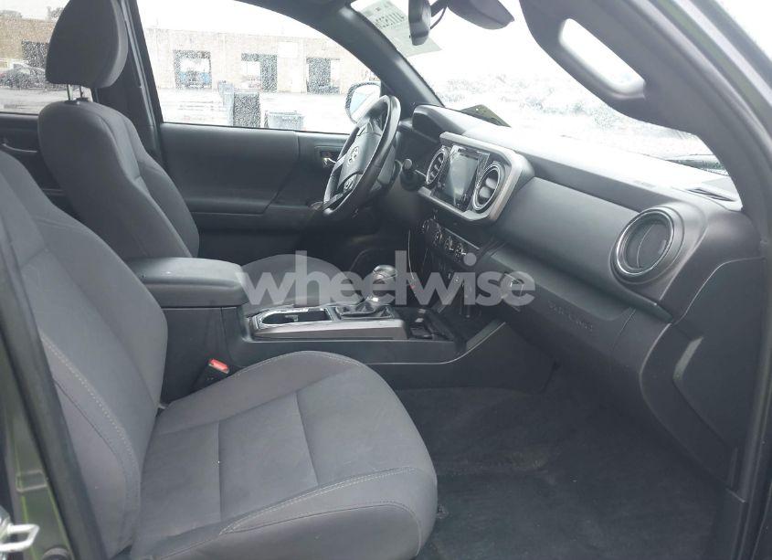 Photo 5 of 2019 Toyota Tacoma TRD SPORT (VIN 3TMBZ5DN3KM023161)