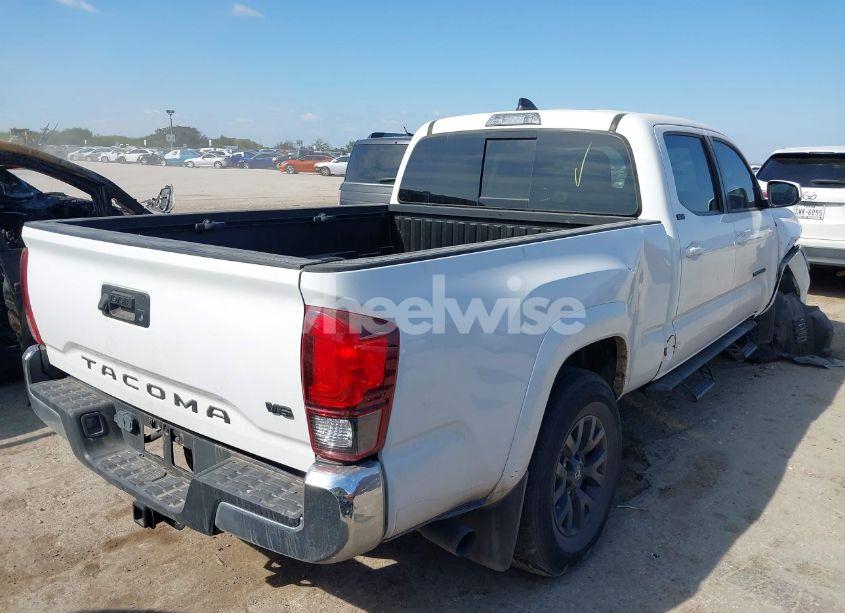 Photo 4 of 2021 Toyota Tacoma SR5 V6 (VIN 3TMBZ5DN4MM031398)