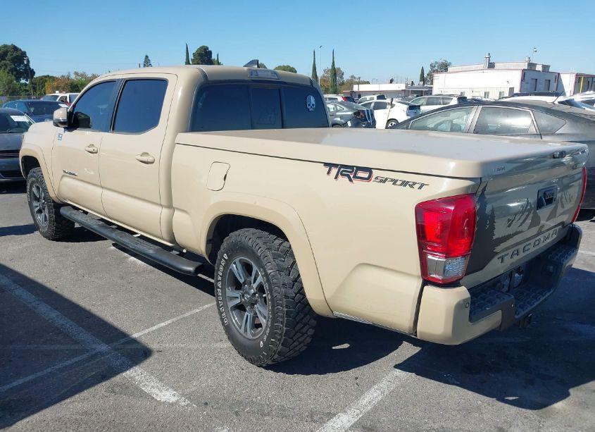 Photo 3 of 2016 Toyota Tacoma TRD SPORT (VIN 3TMBZ5DN5GM002383)