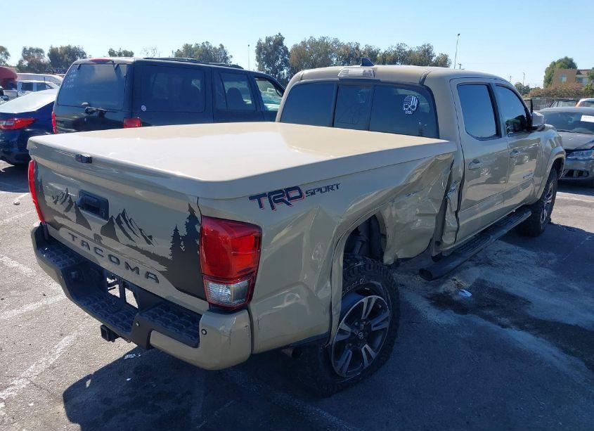 Photo 4 of 2016 Toyota Tacoma TRD SPORT (VIN 3TMBZ5DN5GM002383)