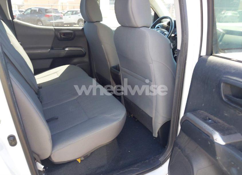 Photo 8 of 2016 Toyota Tacoma SR5 (VIN 3TMBZ5DN6GM003977)