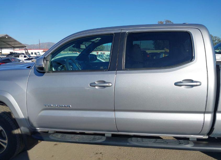 Photo 15 of 2019 Toyota Tacoma TRD SPORT (VIN 3TMBZ5DN6KM023364)