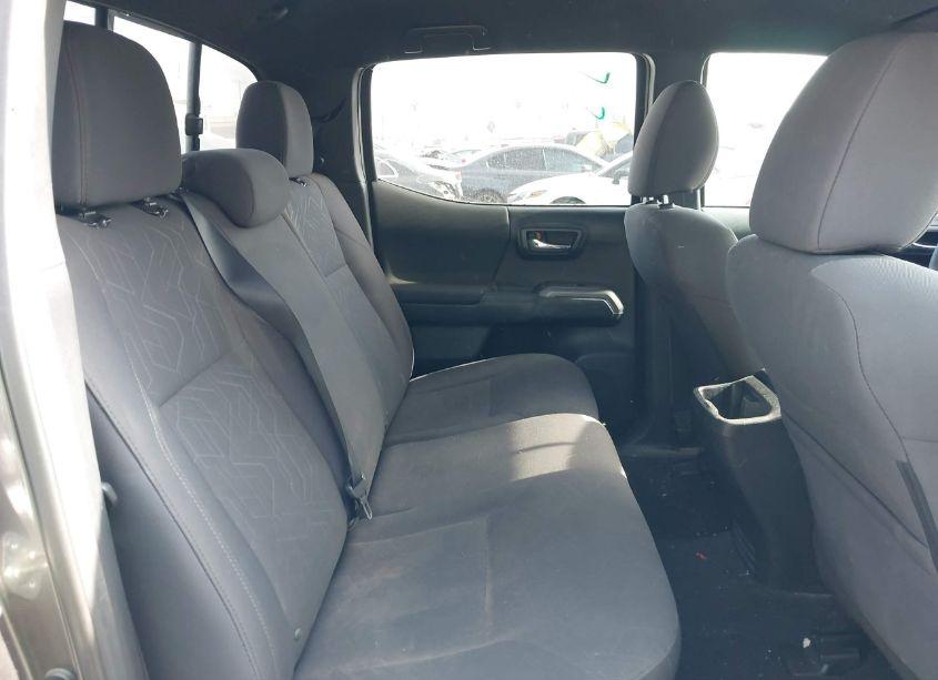 Photo 8 of 2016 Toyota Tacoma TRD SPORT (VIN 3TMBZ5DN8GM004578)