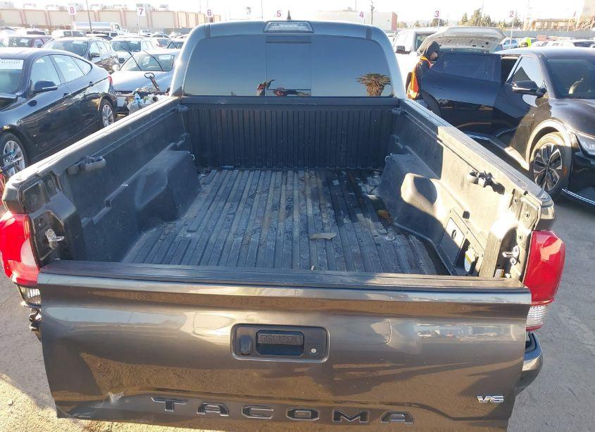 Photo 17 of 2019 Toyota Tacoma TRD SPORT (VIN 3TMBZ5DN8KM020532)