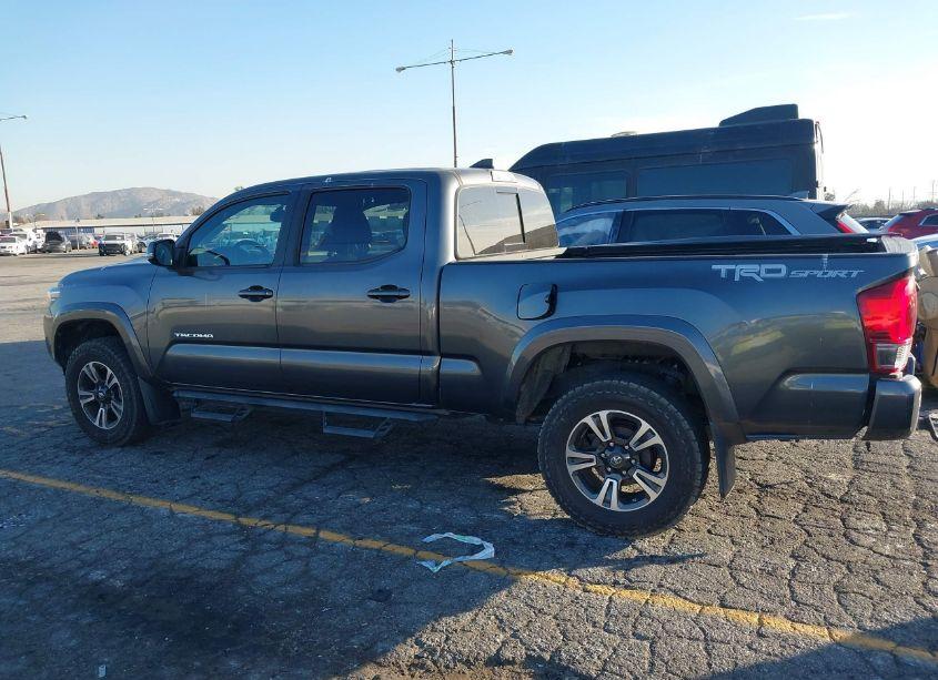 Photo 15 of 2017 Toyota Tacoma TRD SPORT (VIN 3TMBZ5DN9HM011038)