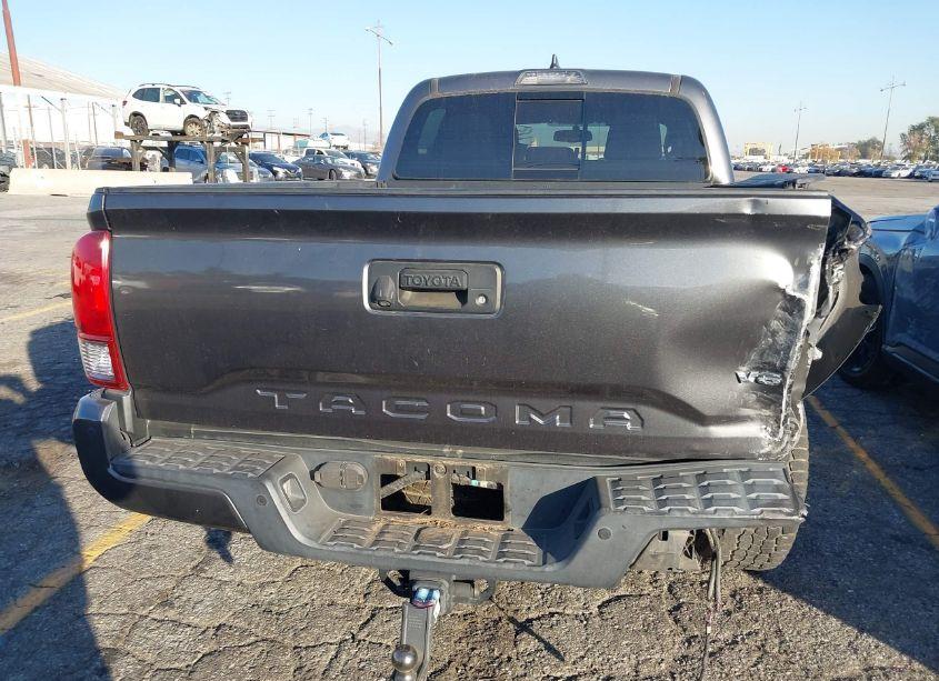 Photo 17 of 2017 Toyota Tacoma TRD SPORT (VIN 3TMBZ5DN9HM011038)