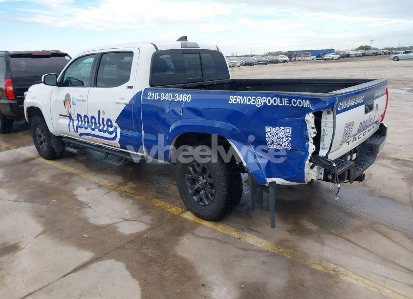 Photo 3 of 2022 Toyota Tacoma SR5 V6 (VIN 3TMBZ5DN9NM037070)