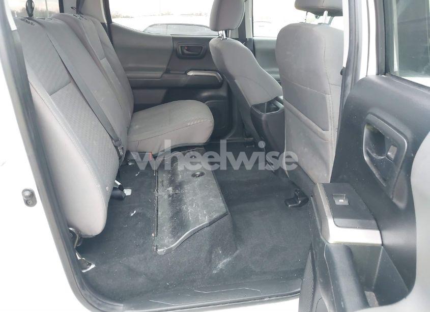 Photo 8 of 2022 Toyota Tacoma SR5 V6 (VIN 3TMBZ5DN9NM037070)