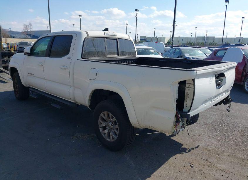 Photo 3 of 2016 Toyota Tacoma SR5 (VIN 3TMBZ5DNXGM004128)