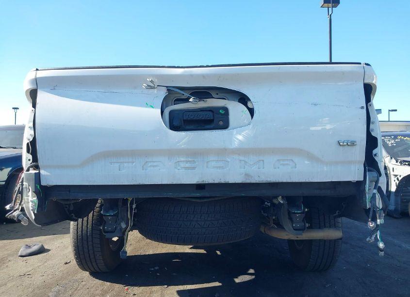 Photo 6 of 2016 Toyota Tacoma SR5 (VIN 3TMBZ5DNXGM004128)