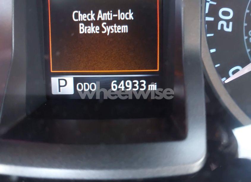 Photo 15 of 2018 Toyota Tacoma SR5 (VIN 3TMBZ5DNXJM015766)